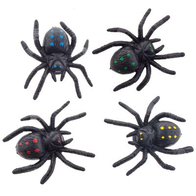 4 spinnen met zuignapje