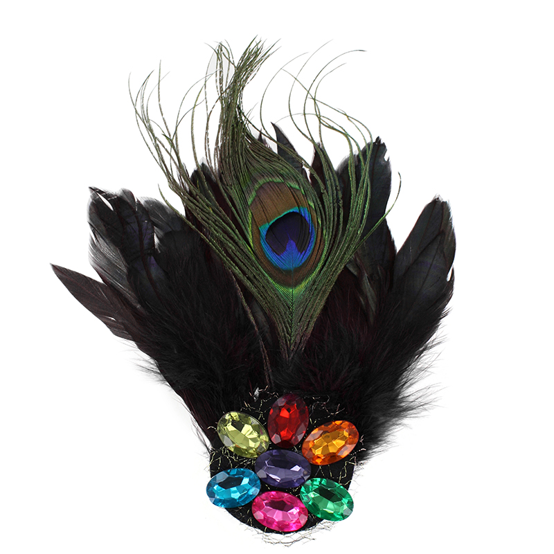 Pauwveren met stenen