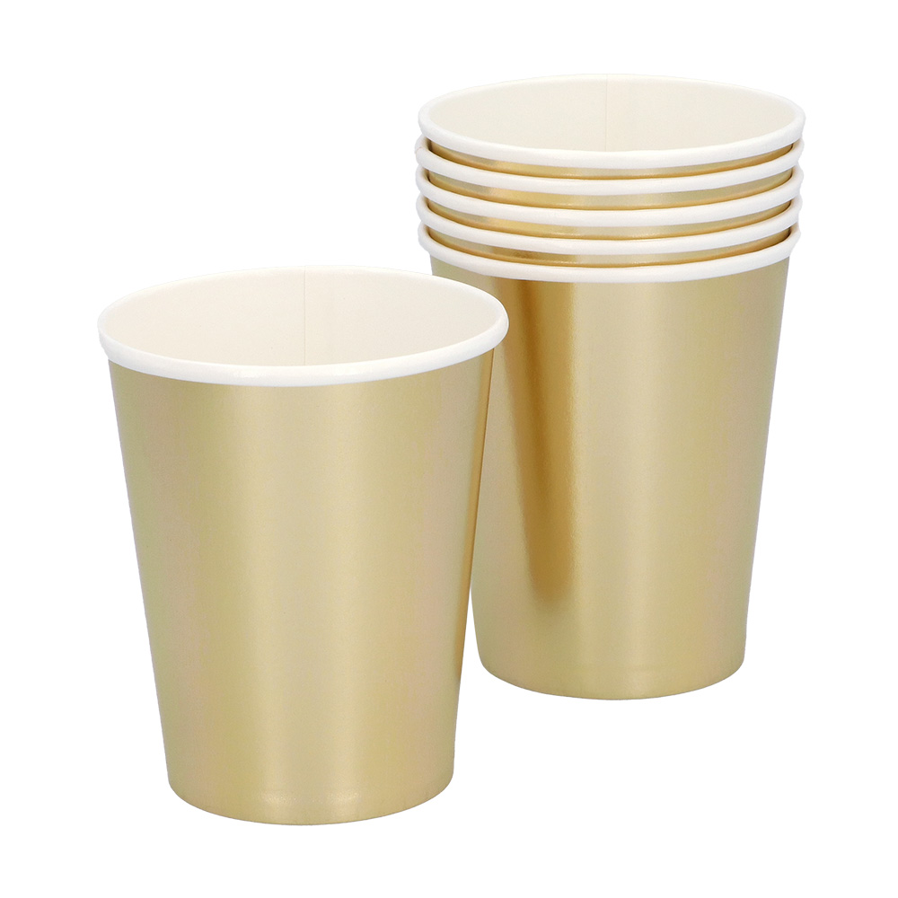 Tafelset goud (6 bordjes, 6 bekertjes, 12 servetten)