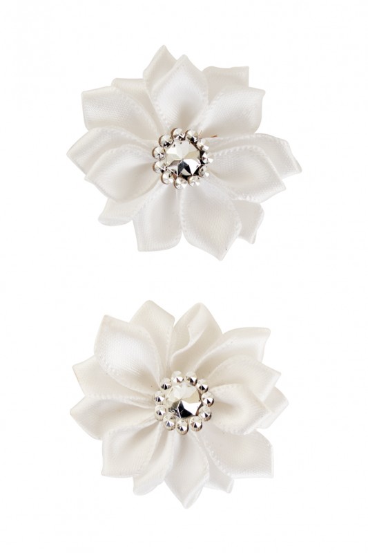 Bloem satijn met steen 4 cm wit