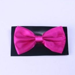 Vlinderstrikje satijn cyclaam