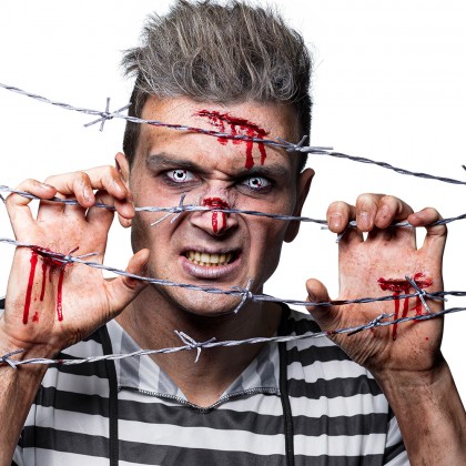 Paar weeklenzen Imprisoned