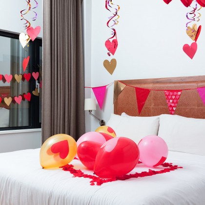 Set 3 decoratieswirls Love dubbelzijdig (85 cm)