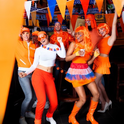 St. Hoofdband Nederland met oranje haar